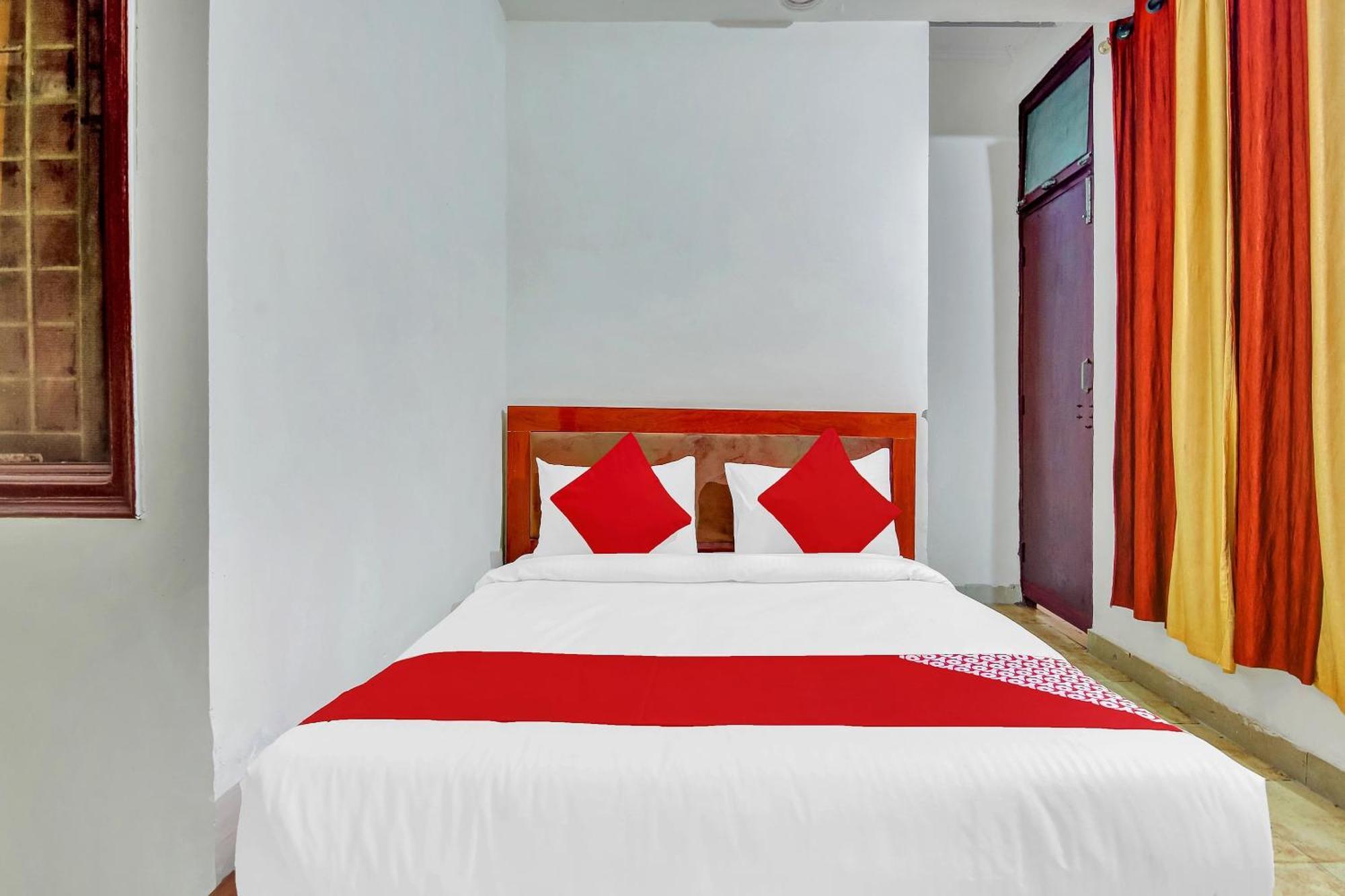 Hotel O Yash Hotel Gáziábád Kültér fotó